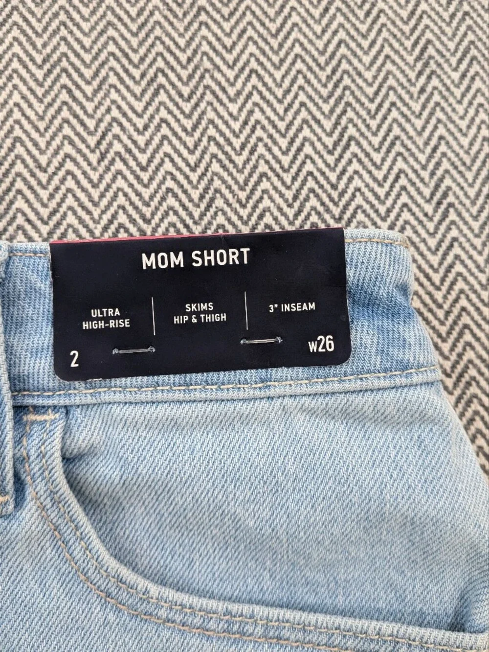 NWT Light Blue Distressed HighRise Mom Shorts Hollister (2) Denim Summer Classic - Picture 7 of 8